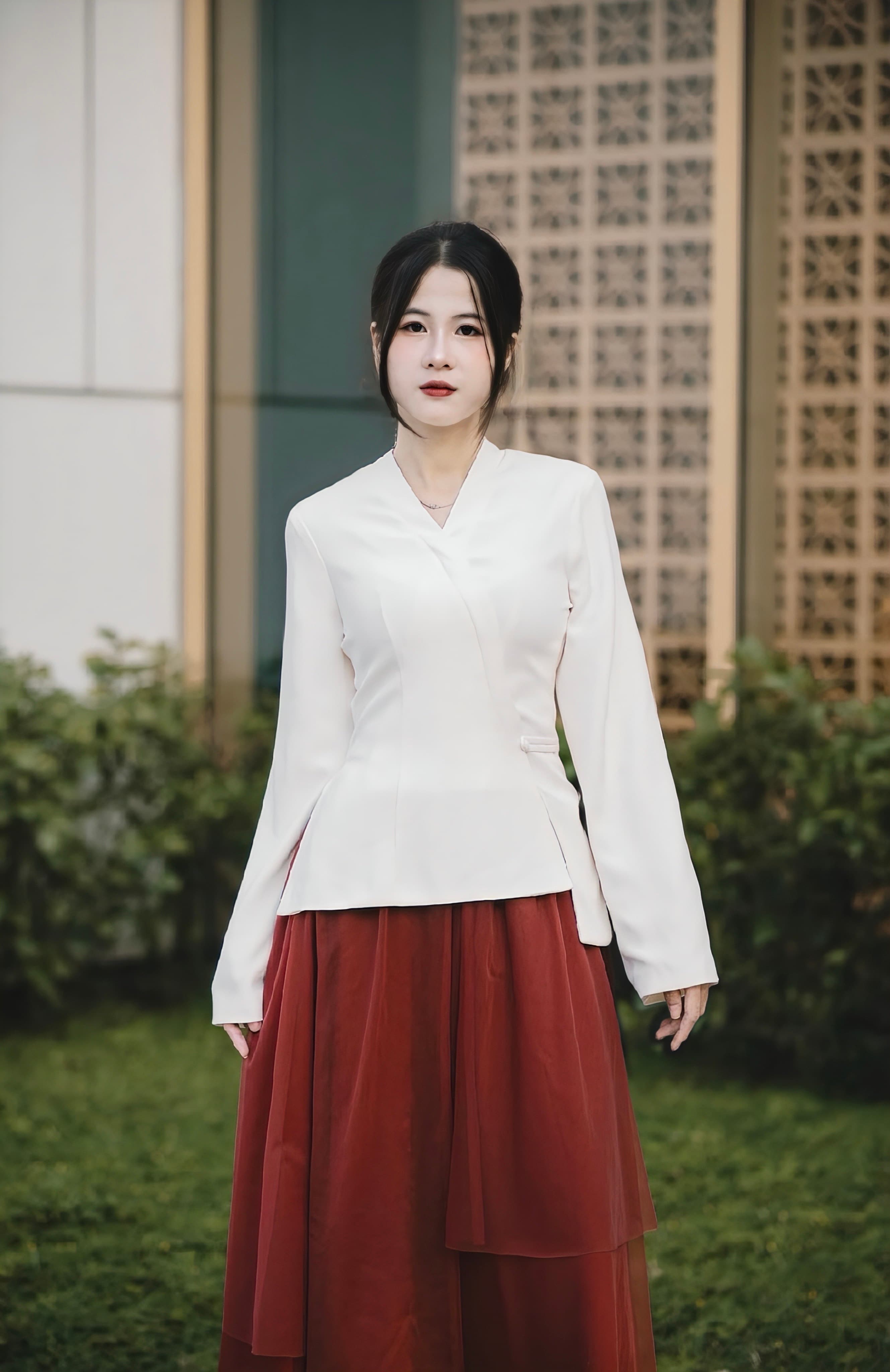 Cận cảnh nút cài áo Son Nguyệt